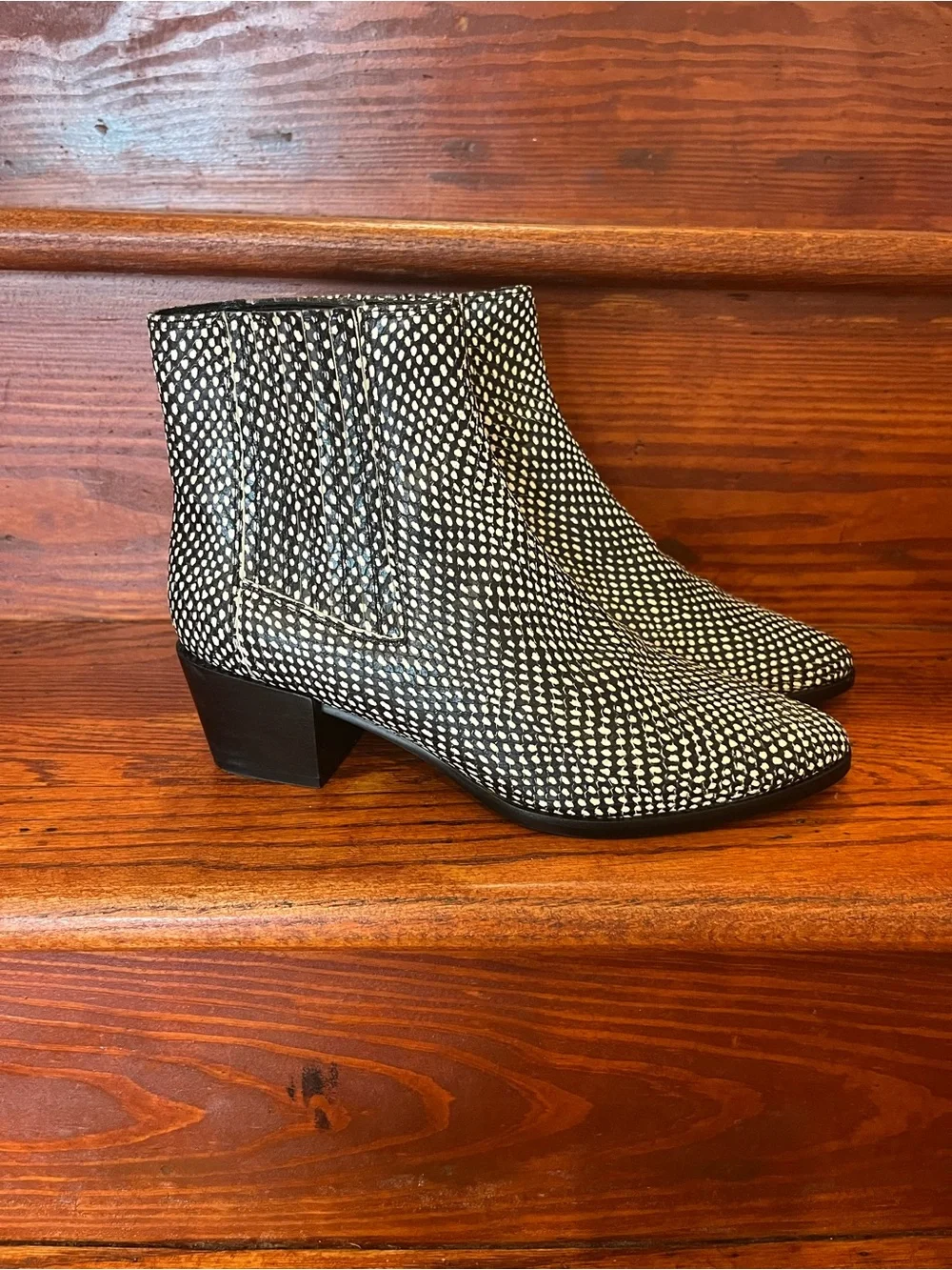 rag & bone Black and White Patterned Ankle Boots/ size 38